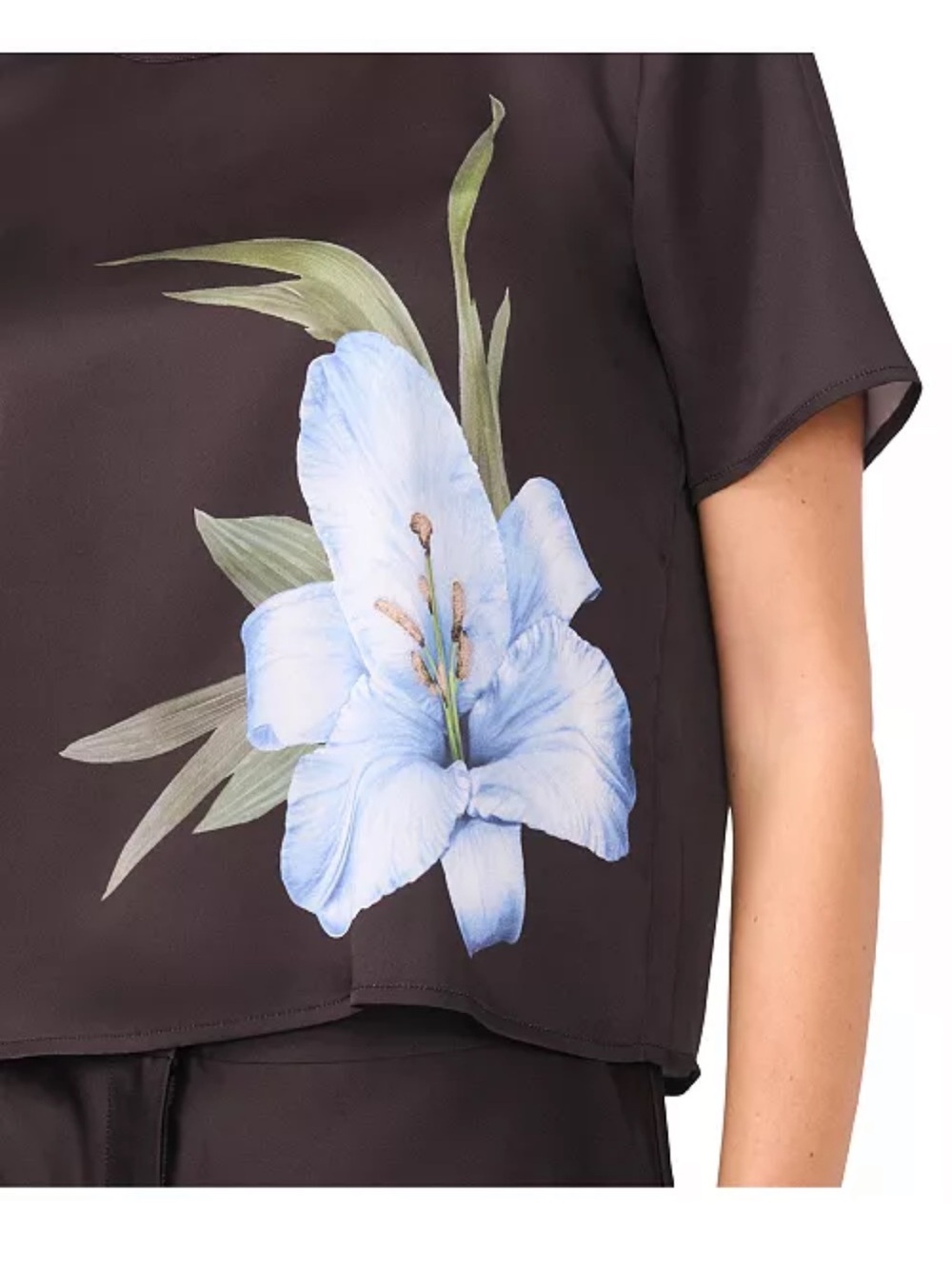 Vince Camuto Black Floral Silk Short Sleeve Top with Blue Lily